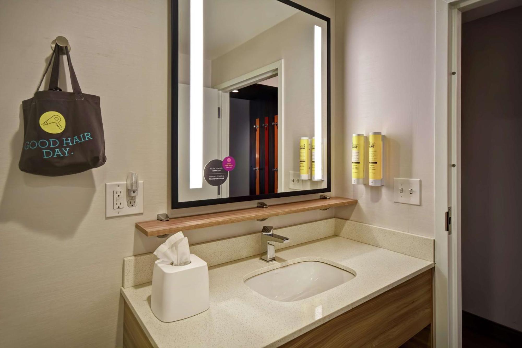 Tru By Hilton Cincinnati Airport South Флоренция Экстерьер фото